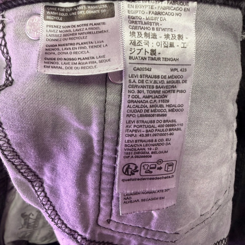 Levi's Black Denim Jeans W50/L32 - Picture 4 of 7